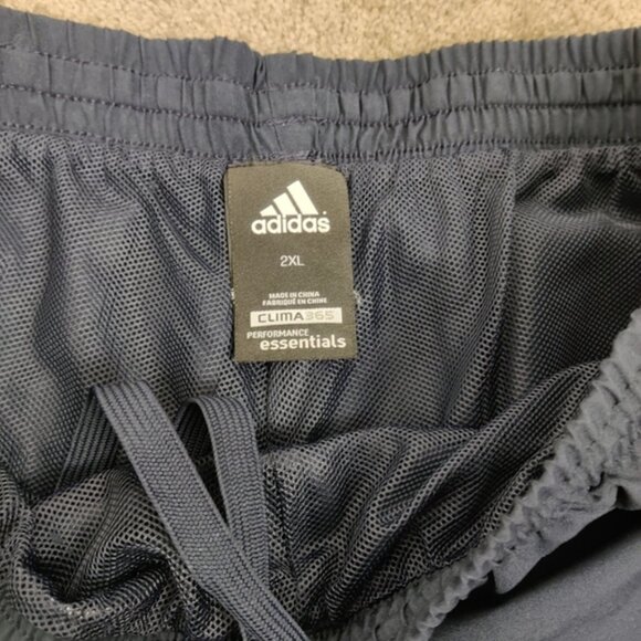 Adidas Essentials Men's Basketball Shorts in Dark Blue Size 2XL Athletic Sporty - Picture 3 of 9